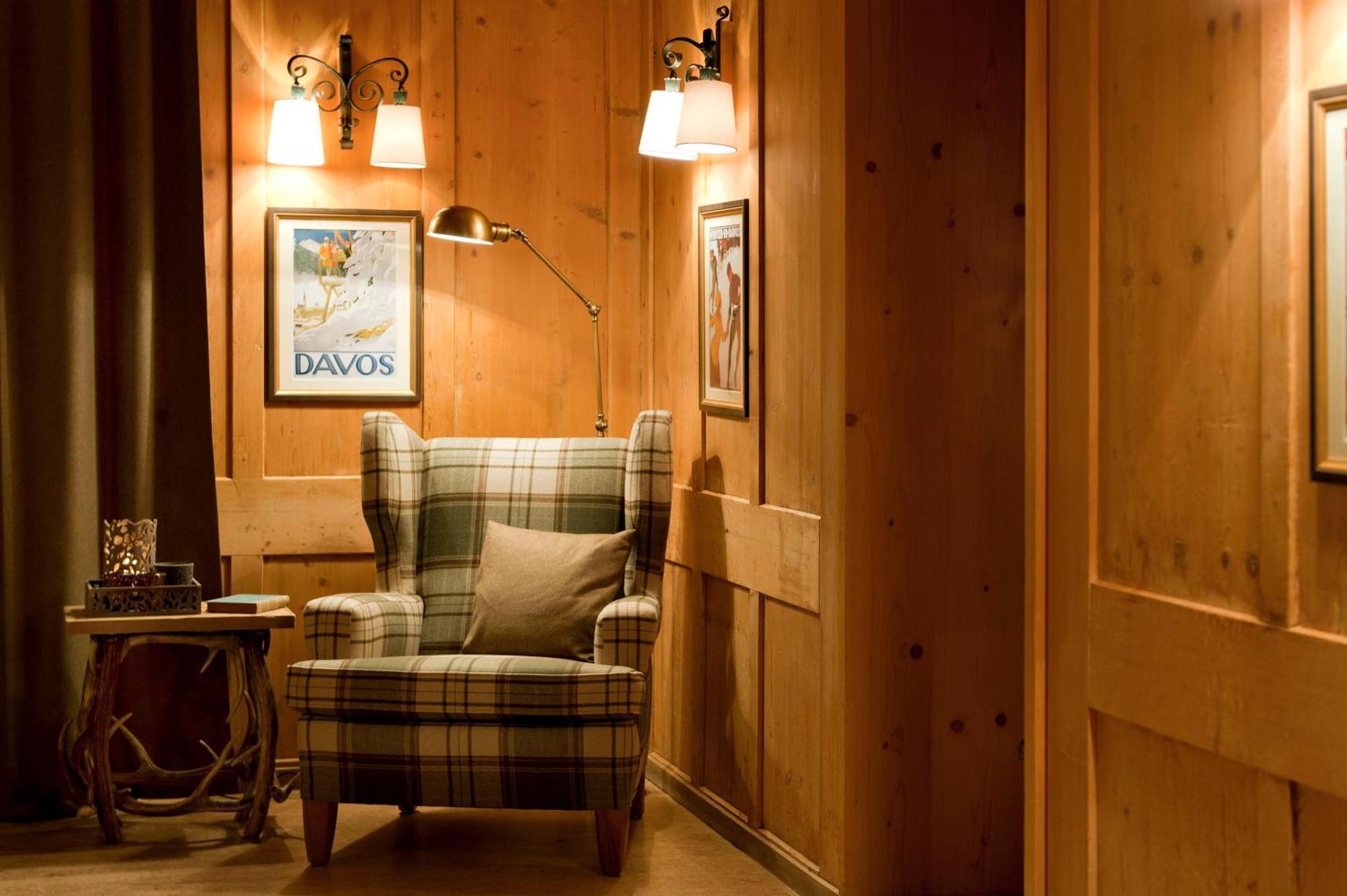 Boutique-Hotel Garni Bellevue Davos Wiesen Exterior photo